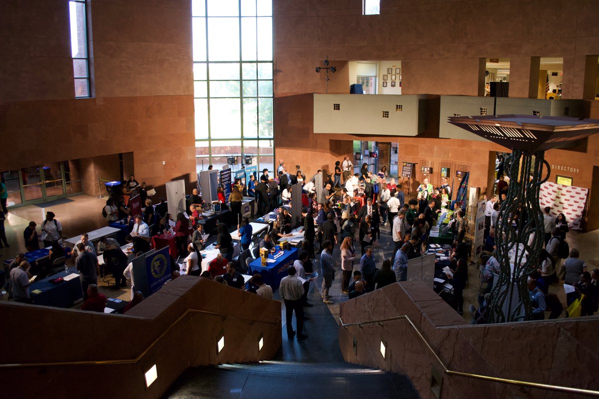 WCNevada's tweet photo. Incredible turn out at the #FallJobFair going on NOW until 2 p.m. at the @ClarkCountyNV Govt Ctr!   @CommishJGibson @tsegerblom @JobConnectLV #jobs #people #partnerships #possibilities https://t.co/L9dolFaVvt