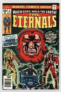 alelordeme's tweet image. #Zuras, quien quedó como líder de Los Eternos de la Tierra, puede transformarse en fuego y los demás eternos entrar en él, para conformar un organismo colectivo conocido como la #Unimente (los seres humanos también pueden participar en ese ritual)