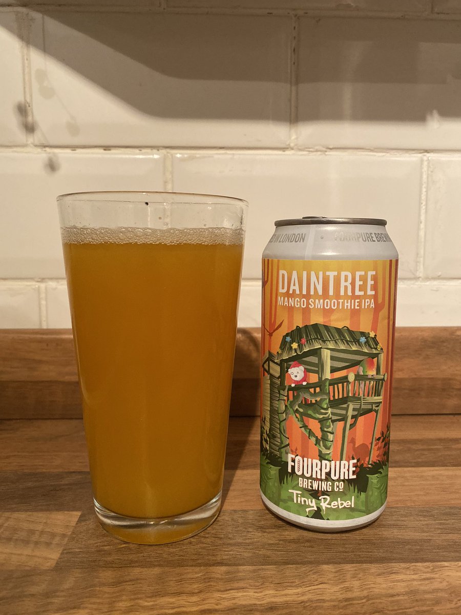 The missus picked this Daintree Mango Smoothie IPA by Four Pure Brewing Company for me to try when we last popped to the shops and I have say she picked well.

@fourpurebrewing