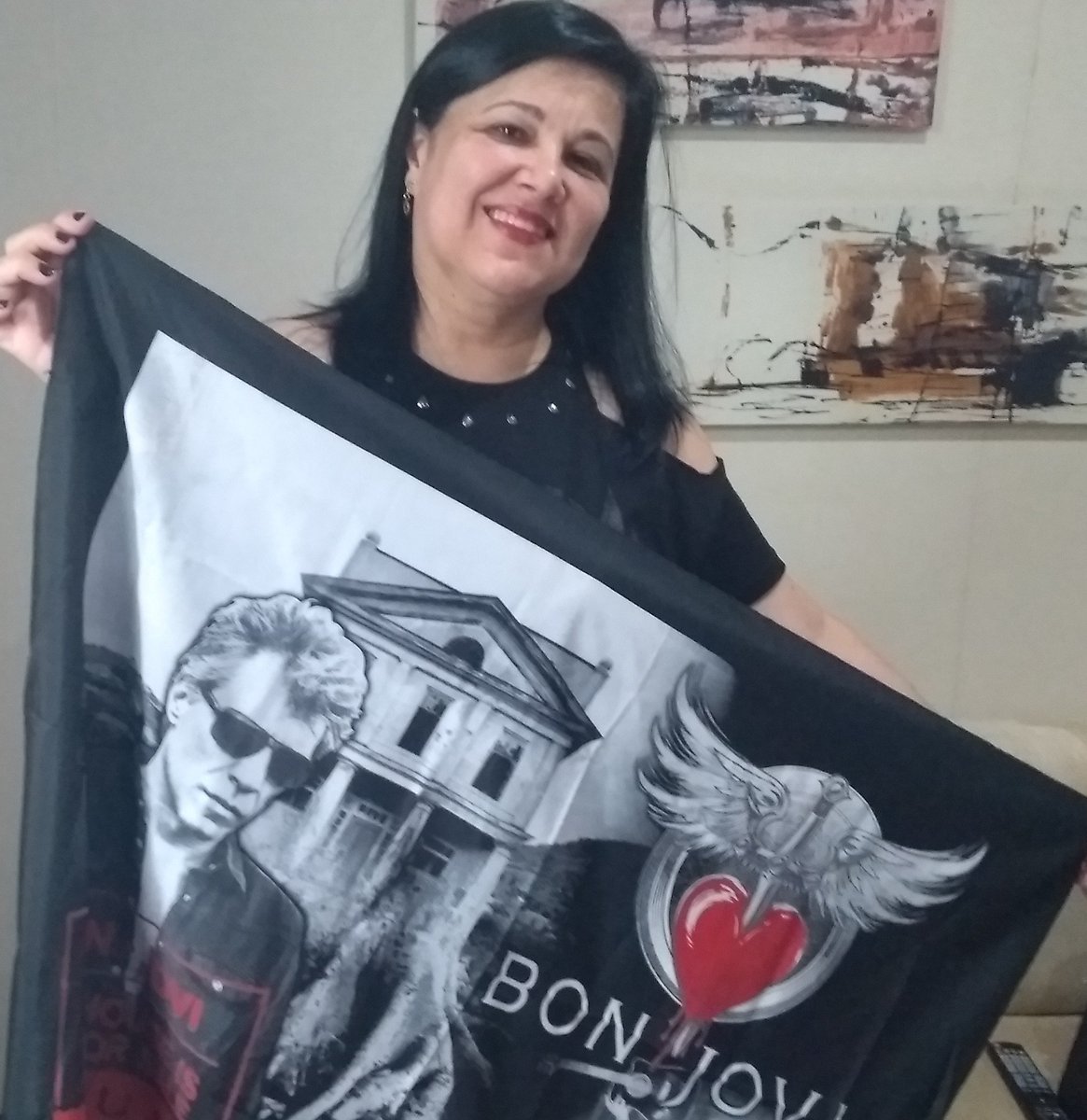 yarabpr's tweet photo. #bonjovimemories #bonjovicuritiba 🇧🇷 https://t.co/t79OkLJypB