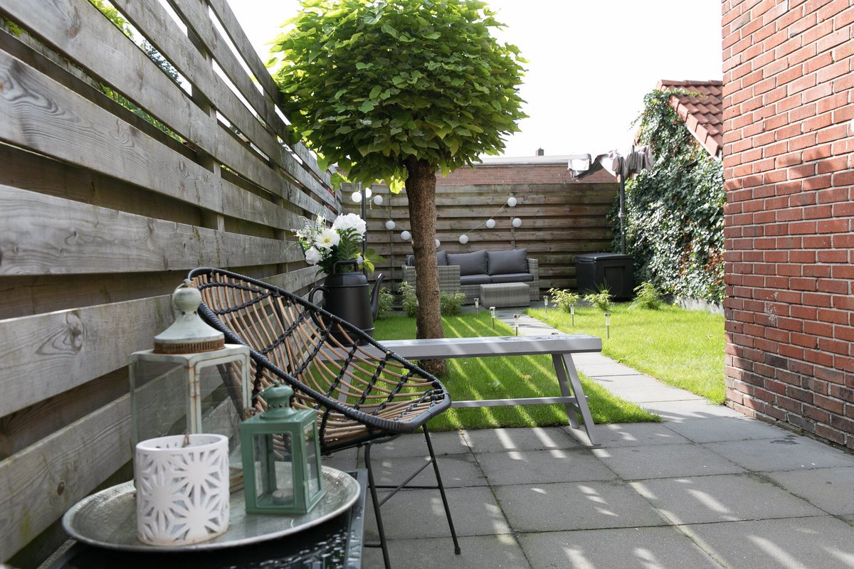 MijnMakelaarM's tweet photo. Nieuw te koop!
#Bruinslotstraat 25 te #Drachten
In een van de oudere straten van #Drachten staat deze #sfeervolle eindwoning met een #zonnige tuin.
Betaalbaar wonen en alle gemakken binnen handbereik.
Mooie presentatie met dank aan; @SietaStel&amp;@stylingadvies 
#mijnmakelaar, https://t.co/xb4sc9kGWK