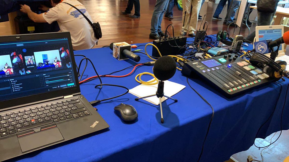 mundoantenaFM's tweet photo. Nuestro compañero Alex Casanova (@alexaliagasec ) ha publicado en su #blog una reseña de nuestro programa en directo https://t.co/Kjl4ajQH2V

#radioaficionados #radioaficionado #hamradio #podcast #broadcasting #podcasting #FM #radio #radioafición https://t.co/kZAxmrEK3E