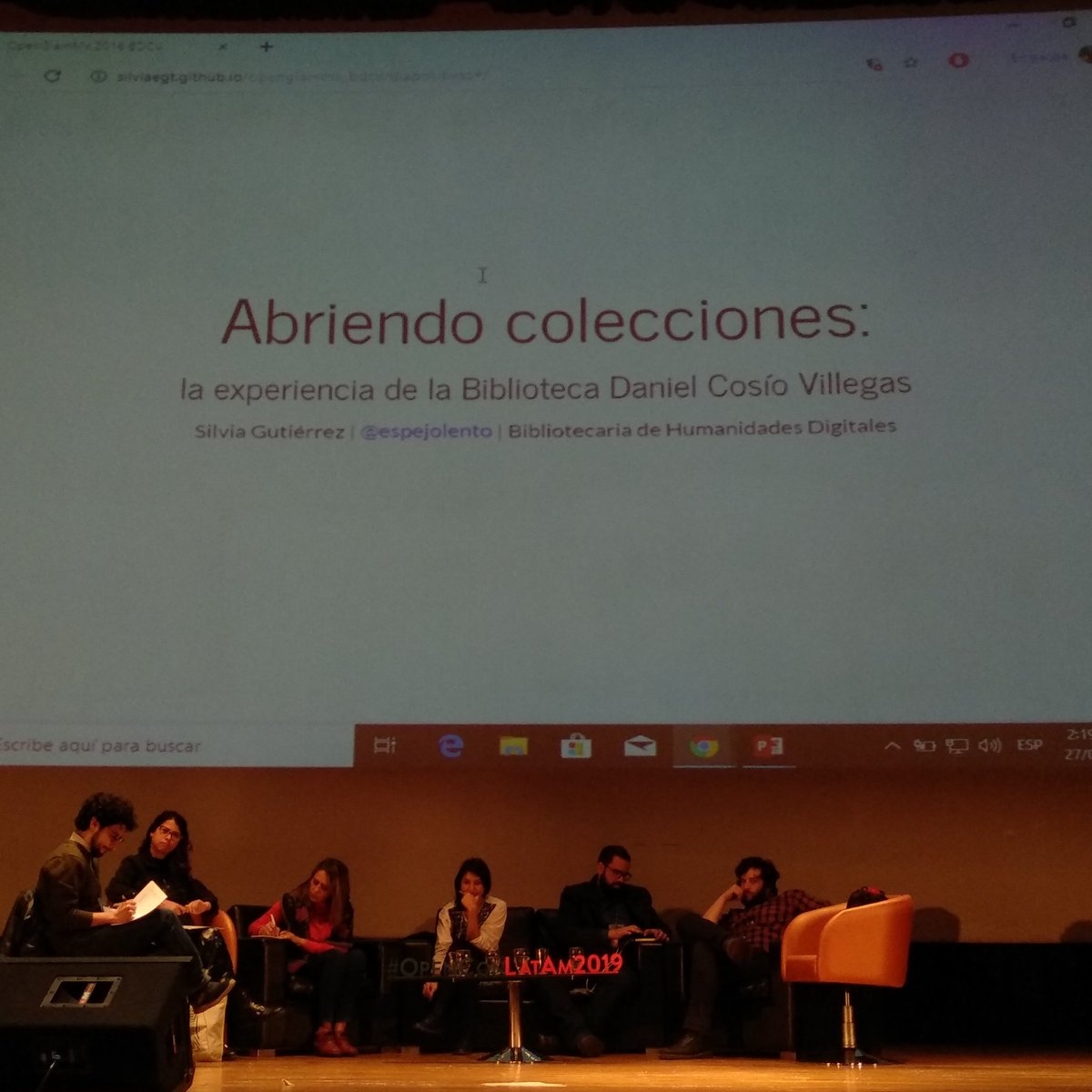 la_geofeminista's tweet image. Empieza la genia de @espejolento en el track de #GLAM para #OpenConLatAm2019 🤓