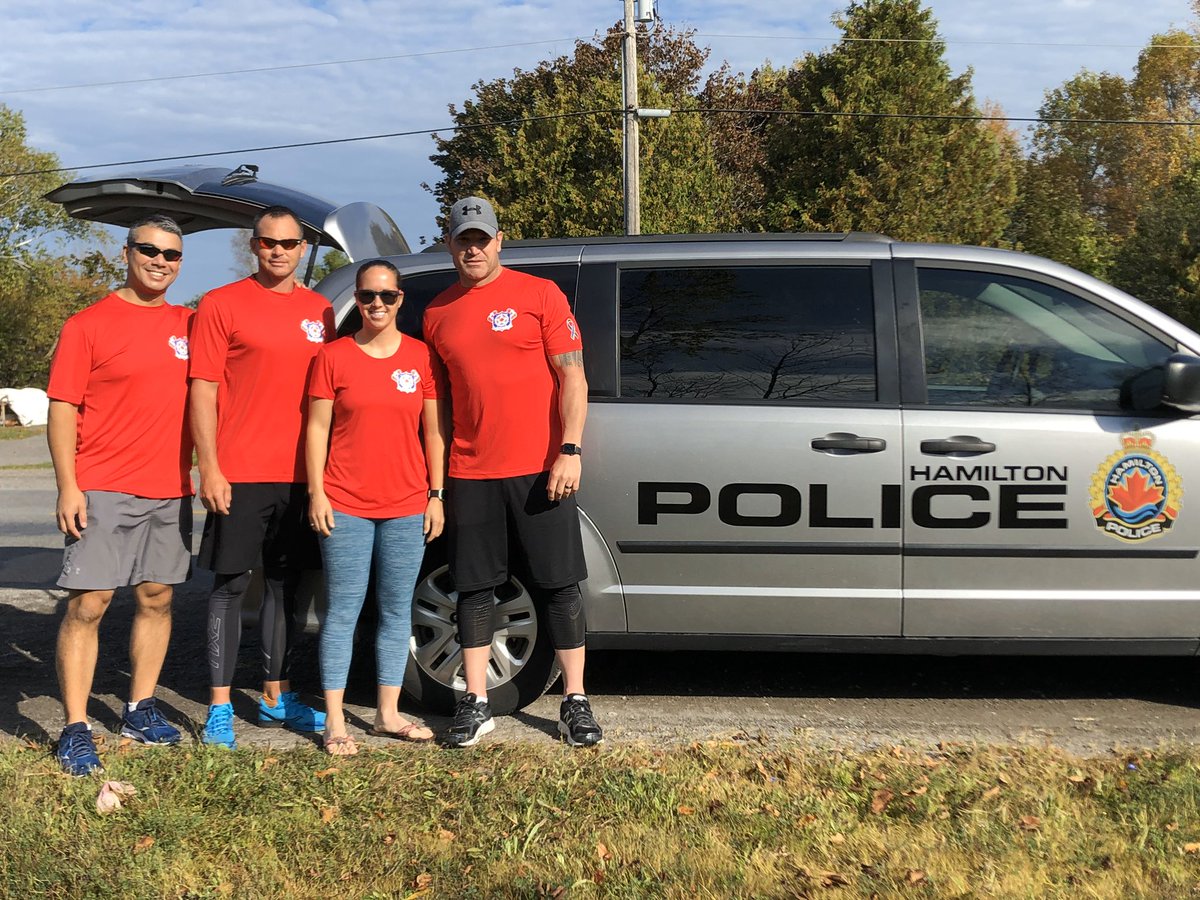 HPS_Run2R's tweet photo. Can’t stop, won’t stop! Gananoque? More like RANanoque! #NPOMR #RunToRemember #460km @460km @HamiltonPolice https://t.co/YvhgCDm7Mx