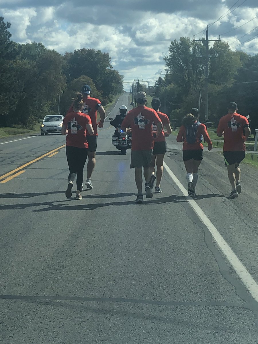 HPS_Run2R's tweet photo. Can’t stop, won’t stop! Gananoque? More like RANanoque! #NPOMR #RunToRemember #460km @460km @HamiltonPolice https://t.co/YvhgCDm7Mx