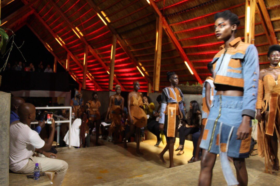 SombhaStore's tweet photo. Runway Moments at the Kampala Fashion Week,6th Edition.

Free Wi-Fi, proudly powered by Sombha Solutions Store.
#KLAfw2019
#KFWTemple https://t.co/laVLUGHx0f