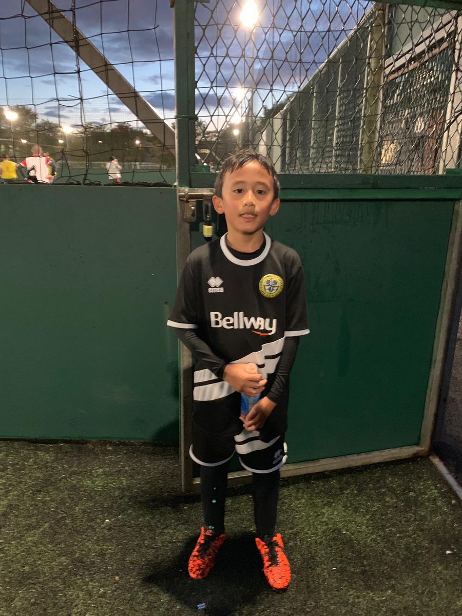 ffwdcoaching's tweet photo. Well done Ethan! Our first 1 to 1 session with our new partners @powerleagueUK ! A great session with Josh this evening hopefully we’ll see you again soon!
#footforwardcoaching #Powerleague #EdinburghFootball #Coaching #FootballFun #TeamWork #FootballTraining https://t.co/5fz7gFUJvx