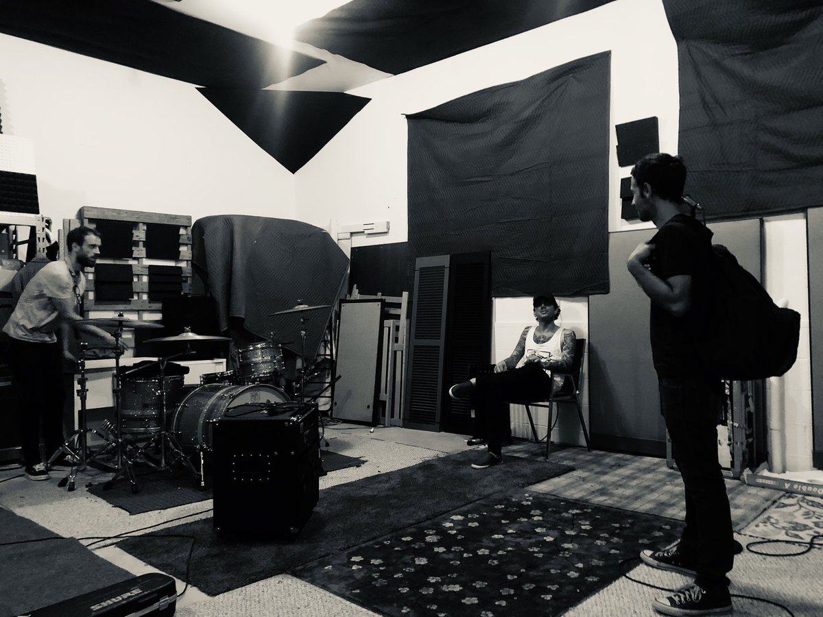 Two Birds (@twobirdsband) on Twitter photo 