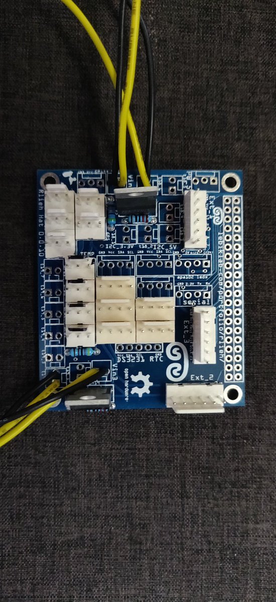 mr_hackquarium's tweet photo. Nouveau rack killies et crevettes : préparation carte hat pour #raspberryPi 2 pwm + 4 sondes de température + 5 connecteurs i2c (3.3 et 5V) + accès 5 GPIO + 3 prises pour extension
#smartaquarium #automation #killifish #shrimpbreeding #madeinguadeloupe #biklab #hackquarium https://t.co/UAi0obysI2