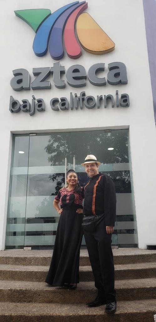 mariareynaof's tweet photo. #GIRADEMEDIOS TIJUANA ❤️
#OrgullosaSoyRaíz #Disco2019
@Azteca
Nos Vemos mañana en el Centro Cultural Tijuana #CECUT
8:00 Pm ♥️💓💕 https://t.co/cLj9zpI4ek