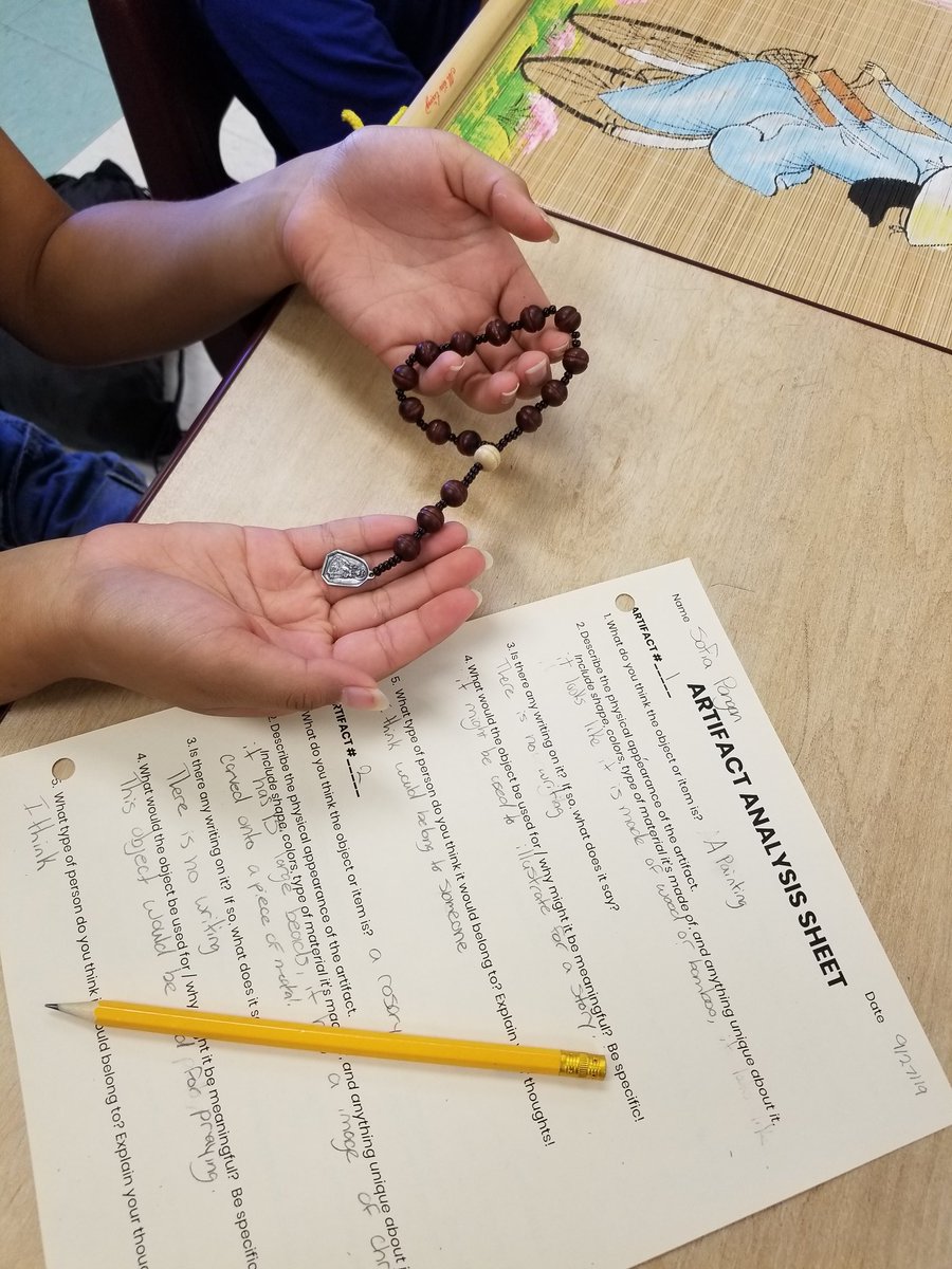 mrbigicawwms's tweet photo. Analyzing our own personal artifacts like archaeologists would! #historyclass #6thgrade #bigicateam #cliftonconnects @CliftonSchools @CliftonWwms @CliftonSupt https://t.co/gK6xy54dnJ