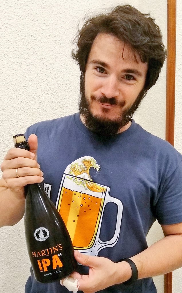 JaViviendo_'s tweet photo. ¡Buen fin de semana!
#ViernesDePampling #CervezaDelViernes https://t.co/ymwcP7hjPd