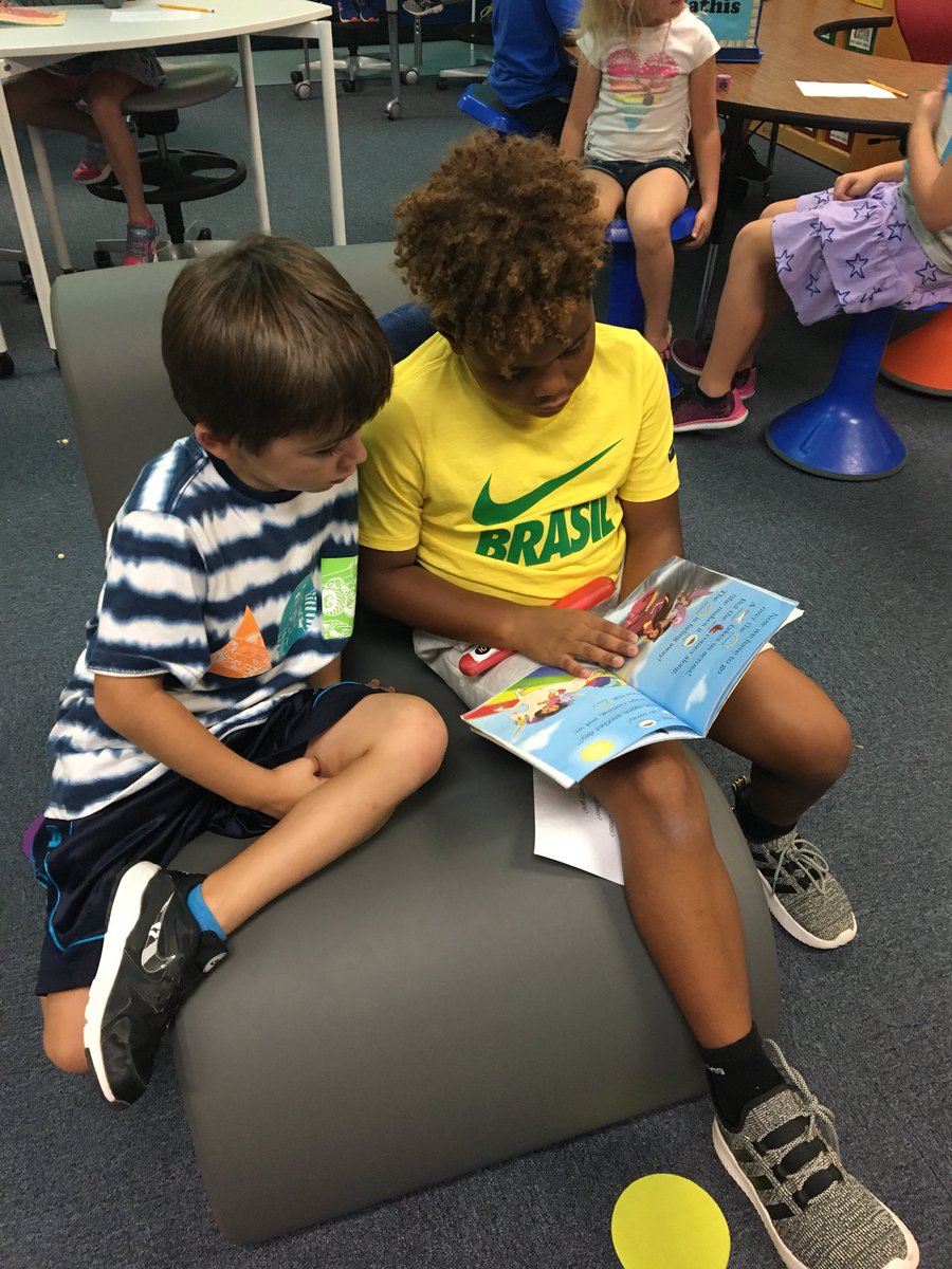 abecker99's tweet photo. We loved getting to meet and read with our 3rd grade buddies today!  @SusanMathis28 @SVEmisd https://t.co/wlnikJreTR