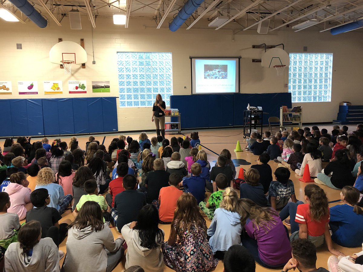 todeleteserwach's tweet photo. CSS welcomed author Miranda Paul today to kick off our literacy theme of Read Now, Read Forever! @CSSchoolPTA @CSelemschool @CCSD93 https://t.co/SZIygK3ny8
