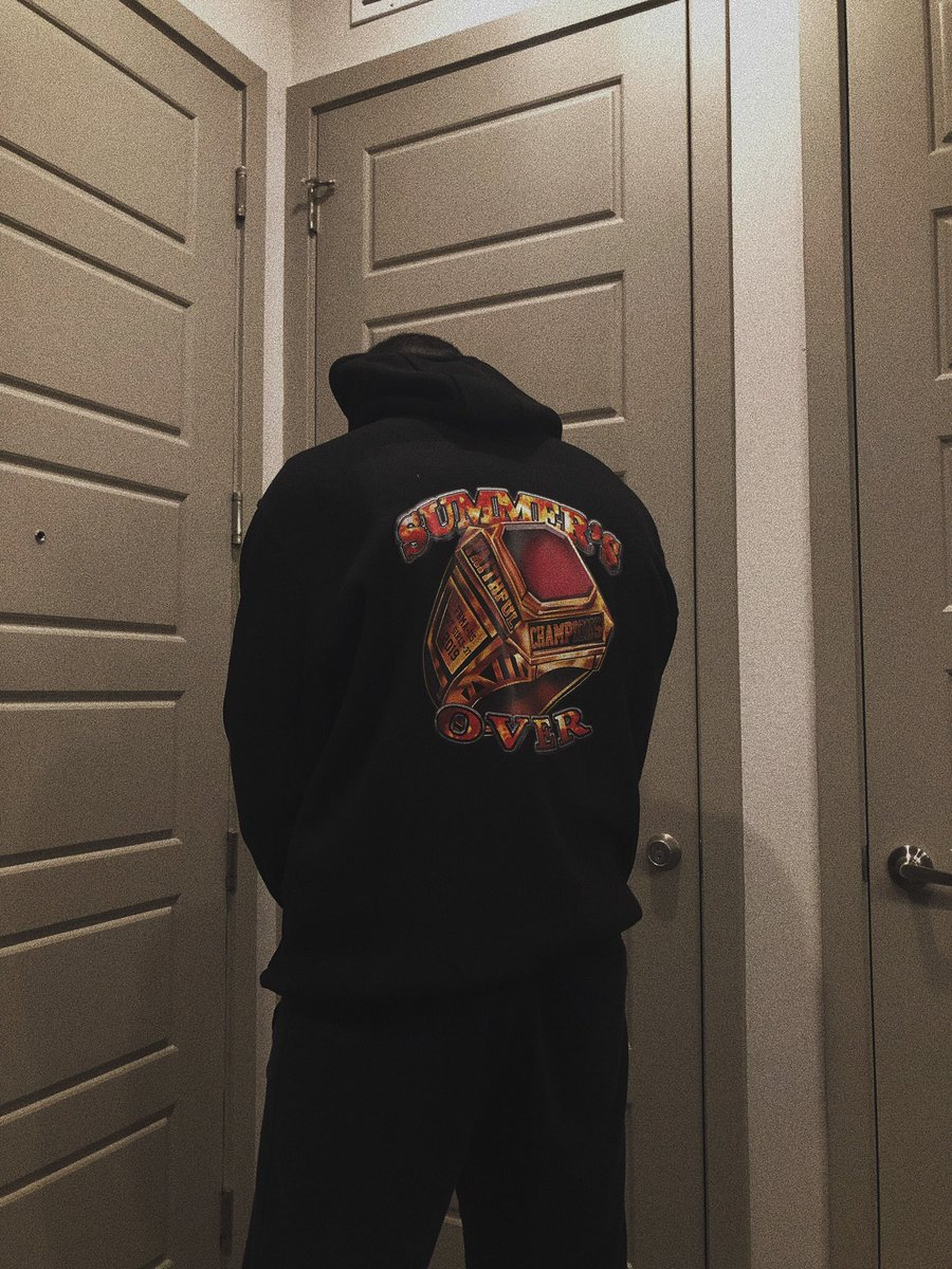 OfficialFBMA's tweet photo. We’ve been working day and night to produce the best drop we’ve ever had!

Exclusive Membership Cards 🥇
FBMA dad caps🧢
“OG” Hoodie🧥
&amp;

Limited edition Summers Over Championship Hoodie 🍾🏆

Brothers,
It’s the Summer’s Over drop🍁🔥

Tuesday
October 1, 2019
7:30pm central time https://t.co/KrLUGglPYz