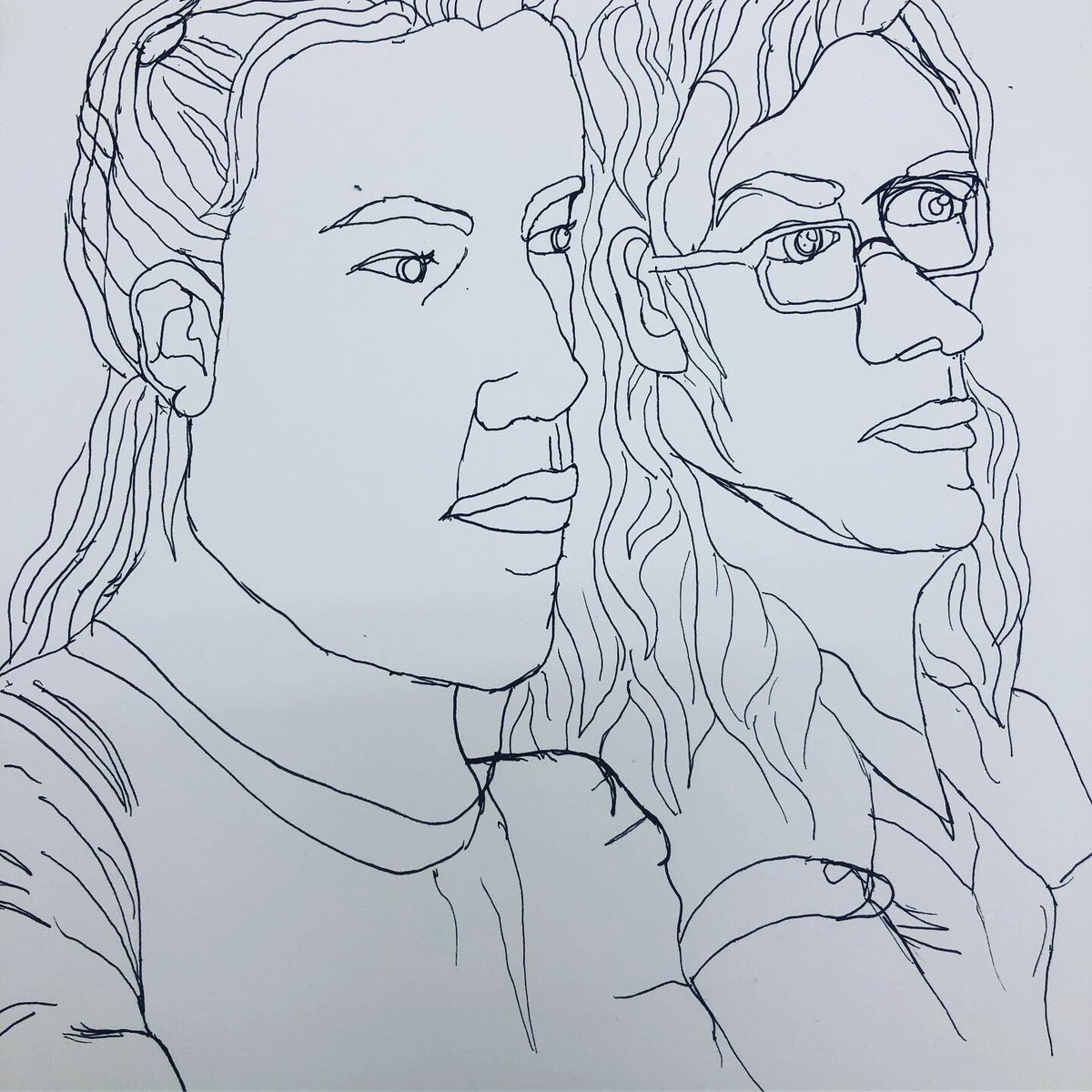 CluePics's tweet photo. Modified contour crowds... practicing for a bigger project. #AdvancedArtandDesign2
@northcolonieart @NorthColonieCSD 
#modifiedcontour #contourdrawing #observationaldrawing✏️ #studentsdrawingstudents #allaboutedges #shakebisonartists https://t.co/beYLggjkh9