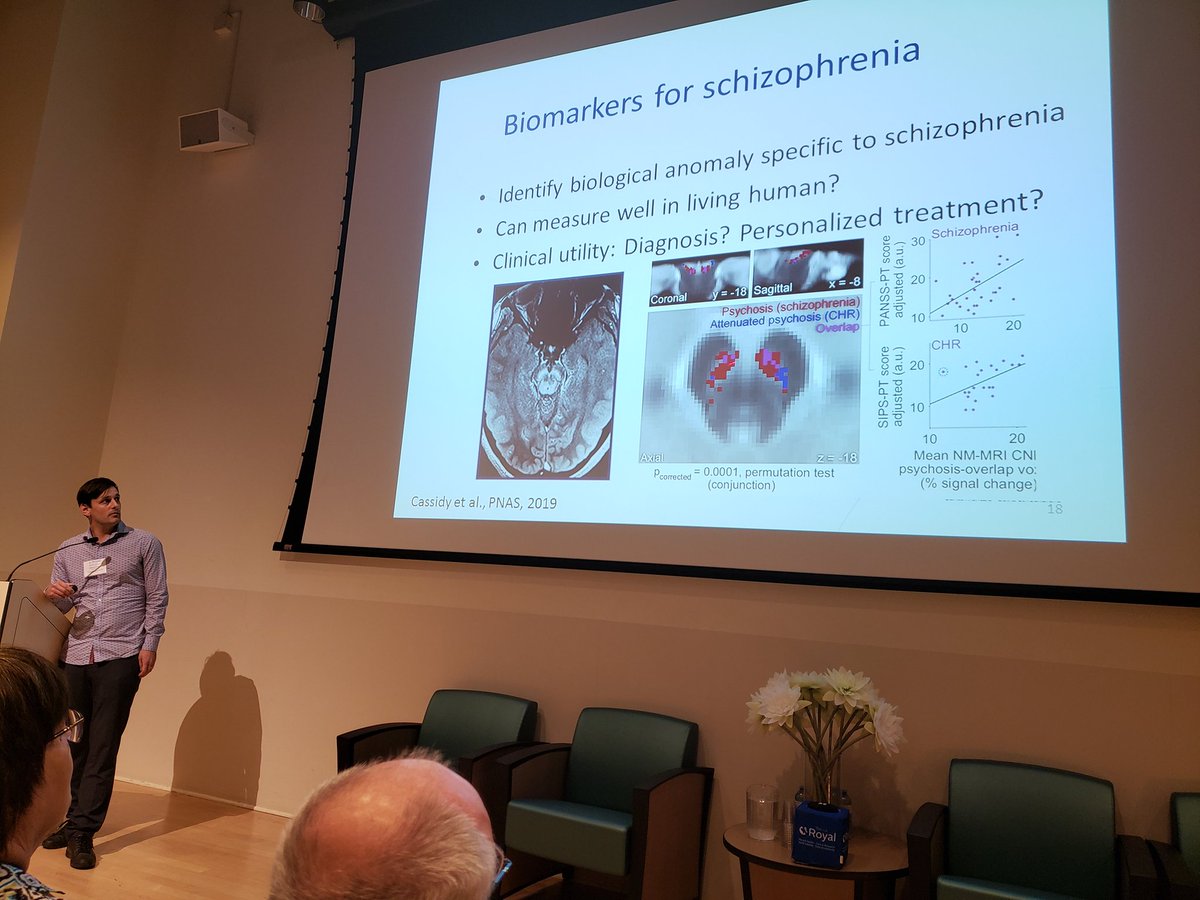 Synthia_Guimond's tweet photo. This morning my colleagues and I were presenting at the #Schizophrenia Conference @TheRoyalMHC on how #research can inform #care. I feel lucky to work with such a nice team of scientists and clinicians! #BuildingBridges2019 https://t.co/jswudYedOn