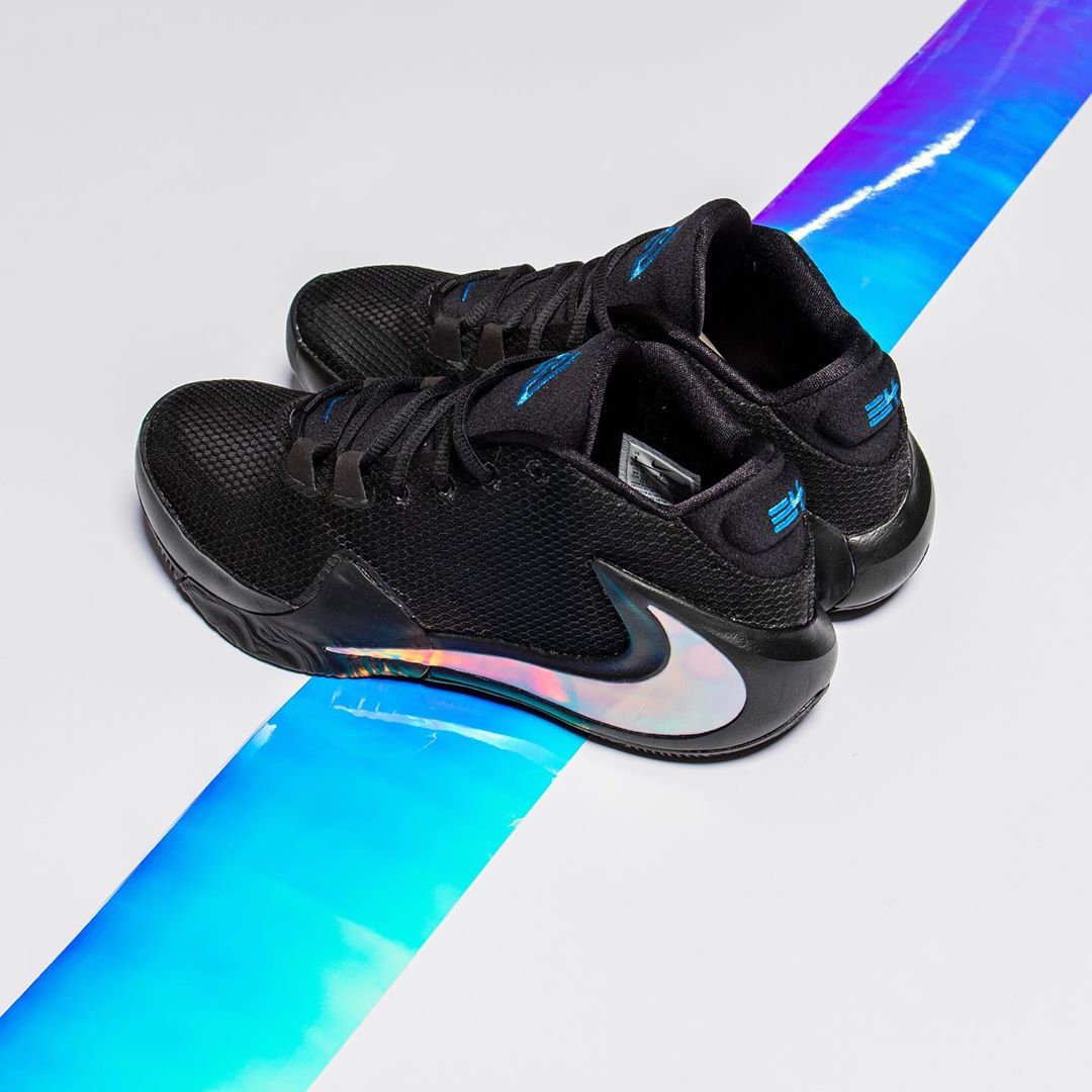 Ο στο Twitter: "Nike Zoom 1 'Black Iridescent' Available now in Mens &amp; GS - https://t.co/c1rGWNQQwk https://t.co/Qh8Ooc72pW" / Twitter
