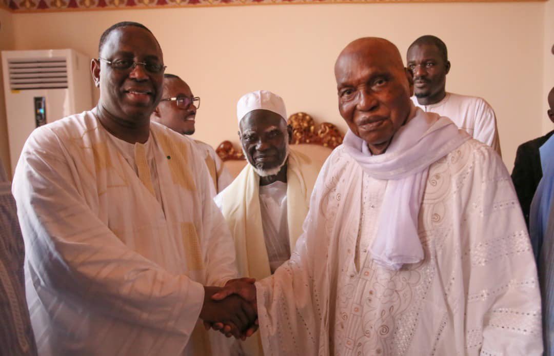 Pendant ce temps au Sénégal
#Retourdekarimwade
#projection2021.