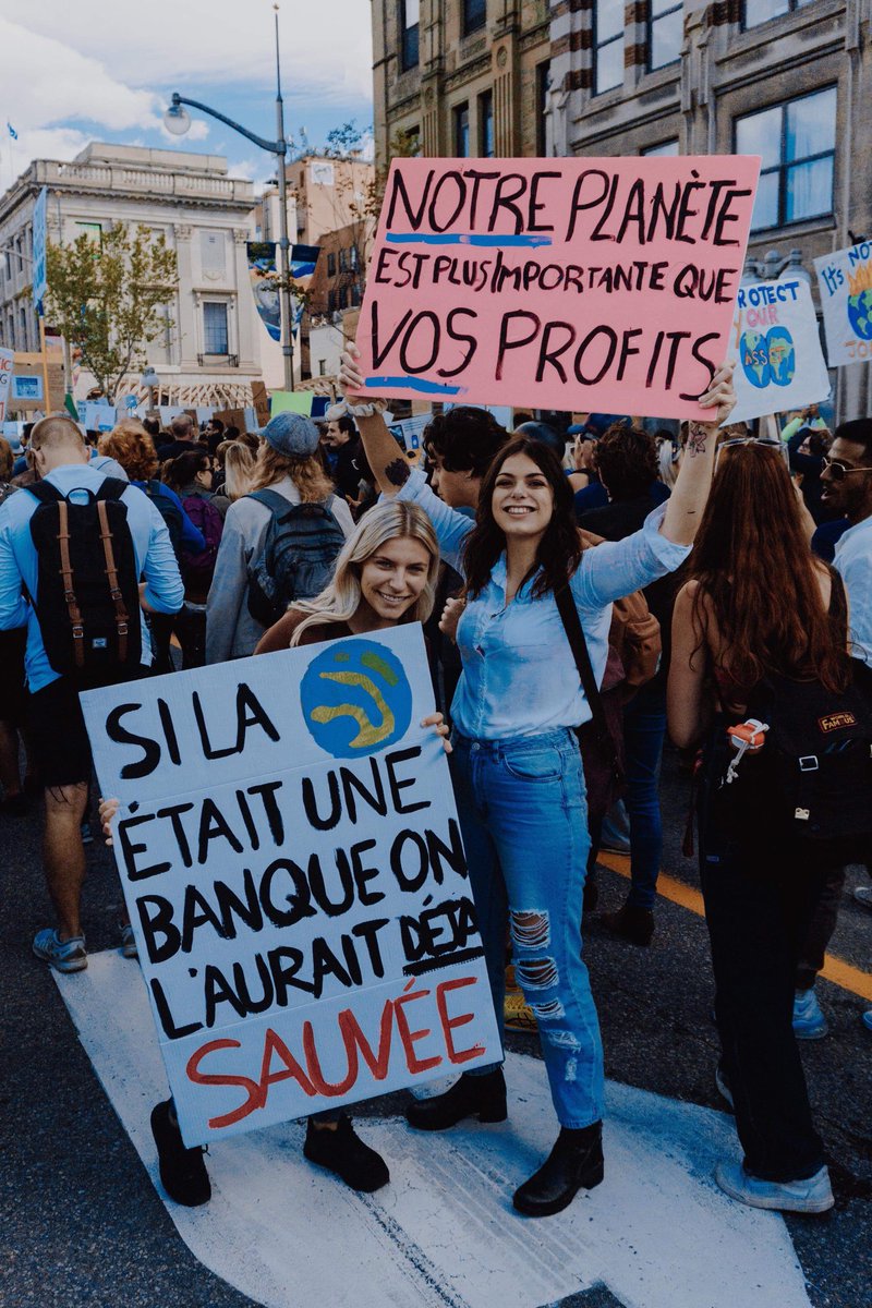 En tant qu’étudiants, on a pas grand pouvoir ni argent, mais on fait ce qu’on peut pour changer les choses. Maintenant, c’est à ceux qui ont du pouvoir de nous prouver que notre démocratie fonctionne et que notre voix se fait entendre. #climatestrike #fridaysforfuture