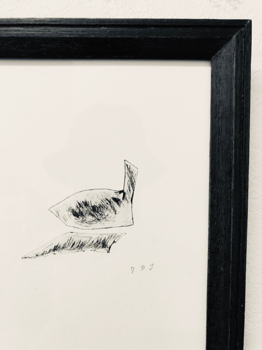 Jun Tada 版画にサインを入れてもらいました はじめ突然英語の筆記体で Takakoとカッコいいのを書き出して Tはやっぱり大文字がいいよね と言ったけど 最後はカタカナに落ち着きました Jun Tada 版画にサインを入れてもらいました はじめ突然英語の筆記体で Takakoとカッコいいのを書き出して Tはやっぱり大文字がいいよね と言ったけど 最後はカタカナに落ち着きました