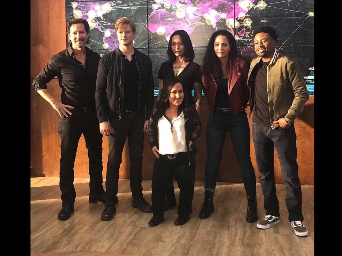 ᒍᑌᔕT ᖴIᑎIᔕᕼEᗪ ᗯᗩTᑕᕼIᑎG ᗰOᗪEᖇᑎ ᗰᗩᖇᐯEᒪᔕ:ᑭOᗯEᖇ TOOᒪᔕ ᗷEᑕᗩᑌᔕE  #macgyver  wasn'T on , now watching ᗰᗩGᑎᑌᗰ ᑭI