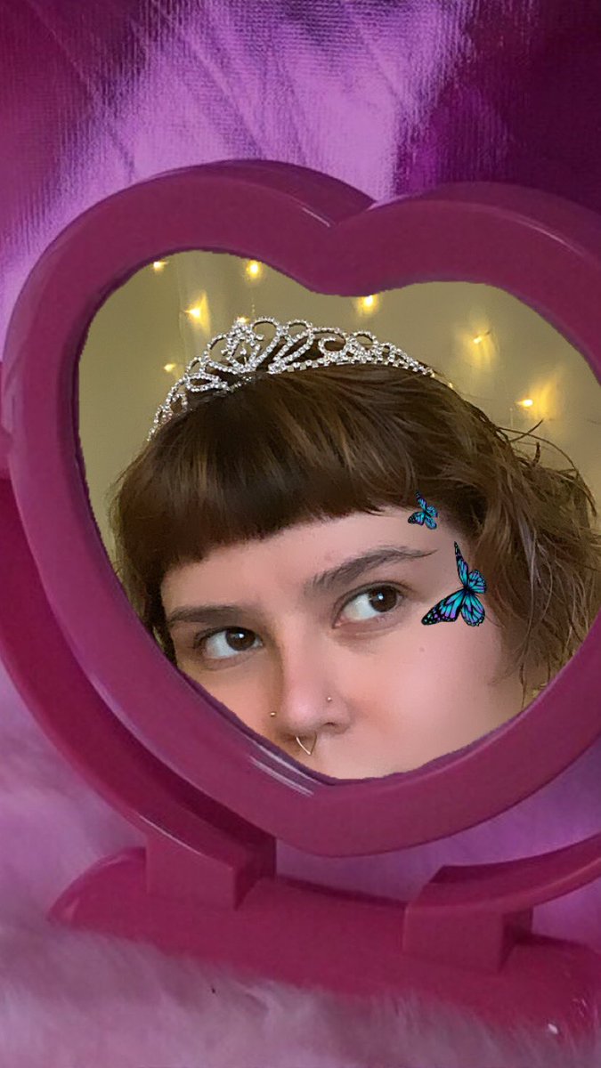 G0THSAM's tweet photo. did i buy a tiara to wear on my birthday? oh absolutely #libraprincess #libraseason https://t.co/mYMMHR2mcy