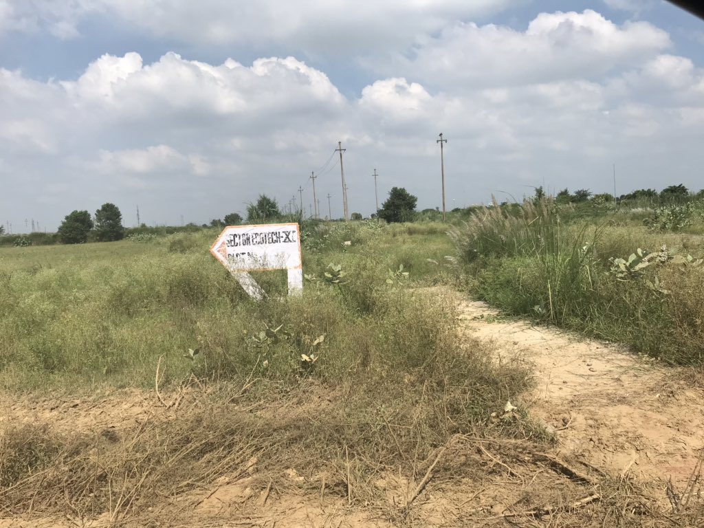 virguu's tweet image. @myogiadityanath @PMOIndia @CeoNoida @nbhooshan @UttarPradeshCMO @cmouttarpradesh @dmgbnagar #ecotech11 #MakeInIndia @makeinindia #zerodevelopment #pooradministration....this is real position of ecotech 11 dated 19.09.19 ...#corruptsystem ...payment was done in 2011 but no posses