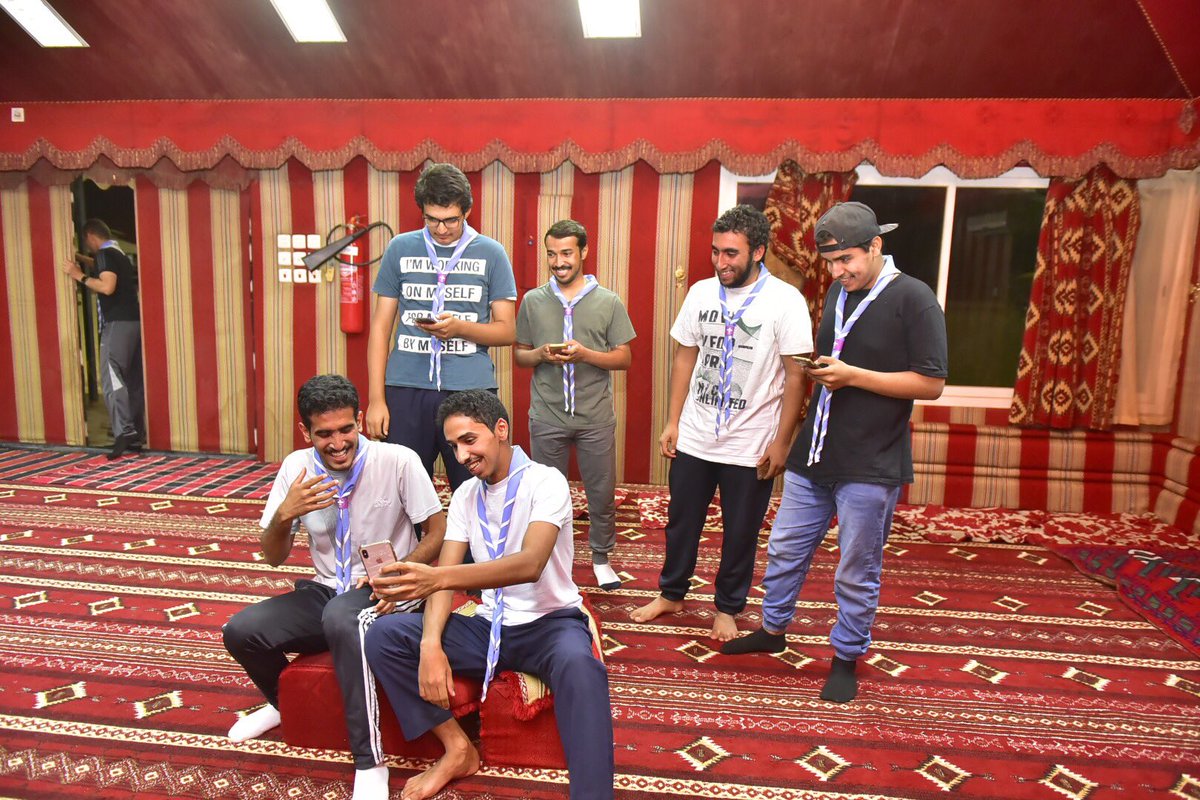 QURovers's tweet photo. تقام الان حفل السمر ، في المخيم الكشفي بجامعة القصيم وهي من ضمن البرامج المقررة في الدراسة التأسيسية https://t.co/CXwQlaEfza