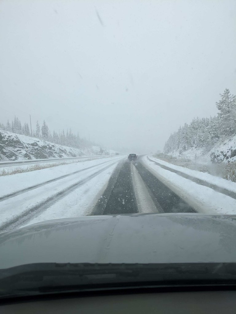 jay2boots's tweet photo. #BCHwy97c got your winter tires on? Elkhart brk chk
#Shiftintowinter https://t.co/14d74Q0vG6