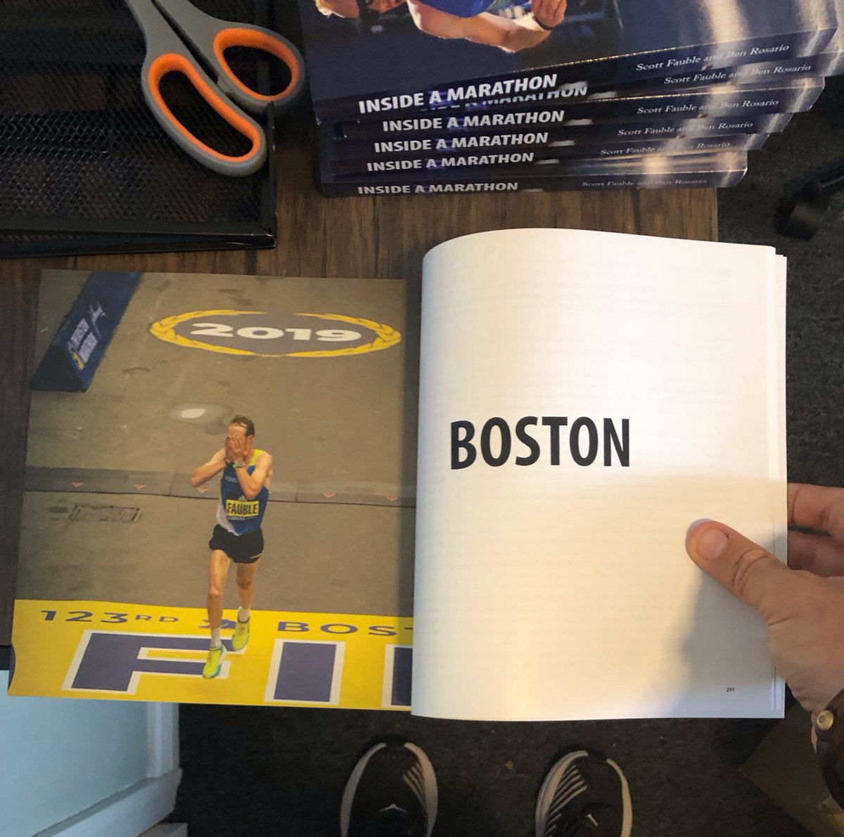 scottfaubs's tweet image. The second edition of @insideamarathon is here! Signed 60 of them this afternoon and the first round will be going out today!

E-book coming very soon! 

Get yours: insideamarathon.com/product/inside…