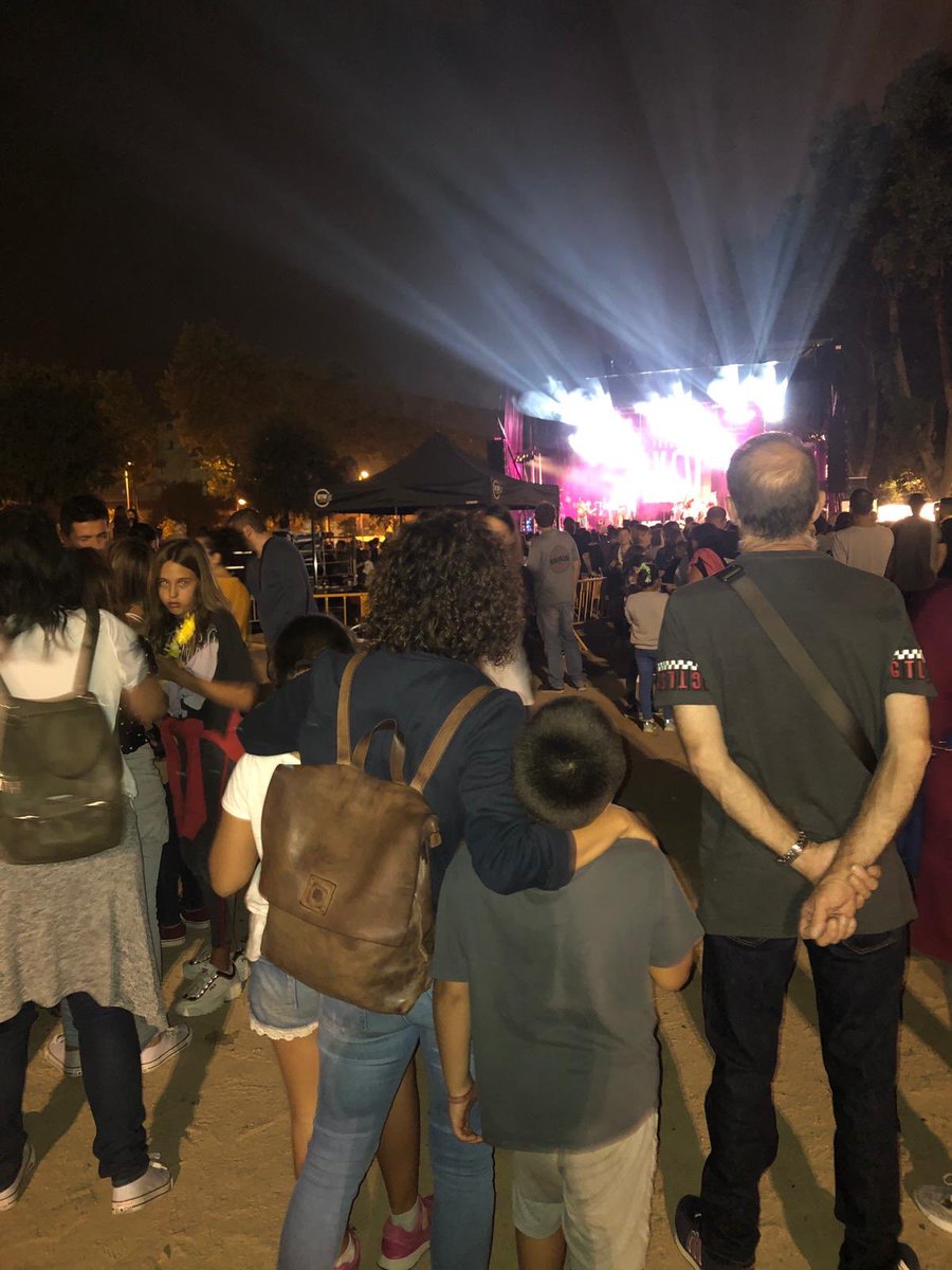 quimayats's tweet photo. Per molts i molts anys @GrupMifas!! Festassa a la copa per celebrar aquest 40è aniversari 🥳Realment sou molt grans però no pels anys... Enhorabona!! 🙌🙌🙌#MifasFest https://t.co/kebcD4aPro