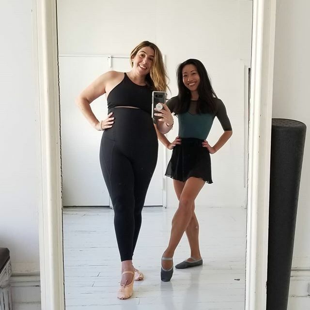 MelissaArrrgh's tweet photo. Spent the morning @balletbeautiful where @yukiinspiration taught me all about swan arms 🦢 💪🏼 and got me ready for my debut in Swan Lake 👸🏻OK maybe the former and not the later but it was still so much fun! https://t.co/0oz5LG1YeU https://t.co/5IMkUkXVfx