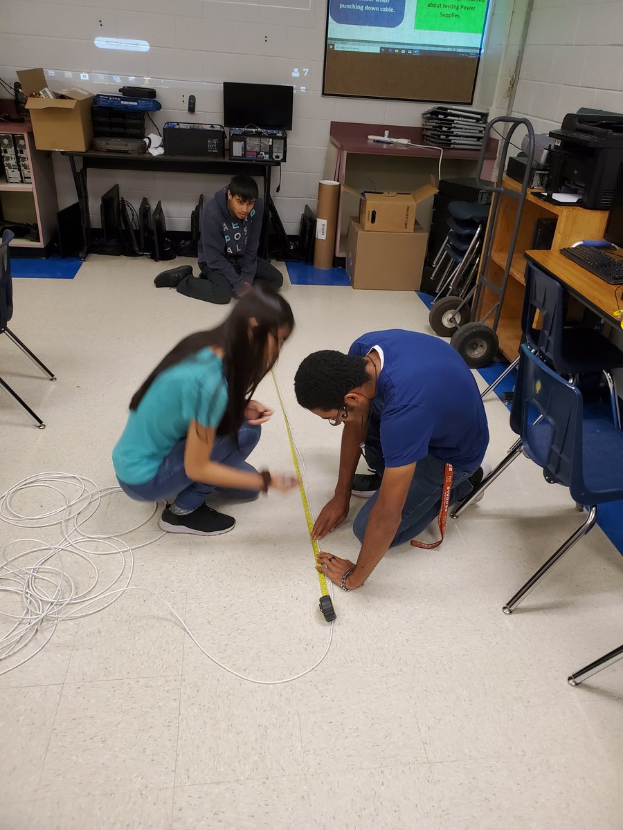 Building #Networking skills is what it's all about @Socorro_HS! Networking students learning the importance of a solid infrastructure. #CTE #InformationTechnology #realworldskills #SISD @AAcosta_SEC