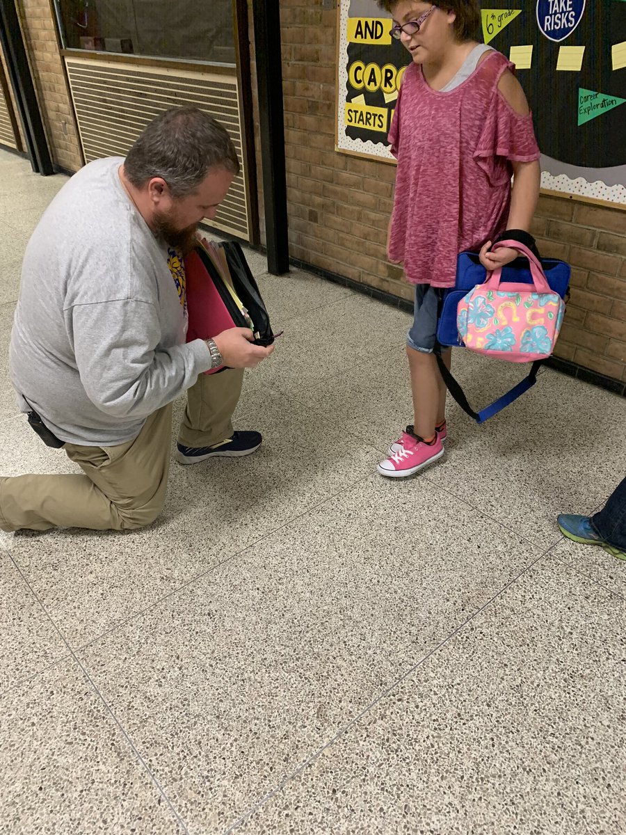 Koneisha Robinson (@koneisha_) on Twitter photo Does your principal get down on the floor to help a kid fix his/her’s binder ? Well ours does and the kid truly appreciated him today ! #LMSStrong #LMSRoars <a href="/MrDunlapLead/">Frank Dunlap</a> Does your principal get down on the floor to help a kid fix his/her’s binder ? Well ours does and the kid truly appreciated him today ! #LMSStrong #LMSRoars <a href="/MrDunlapLead/">Frank Dunlap</a>