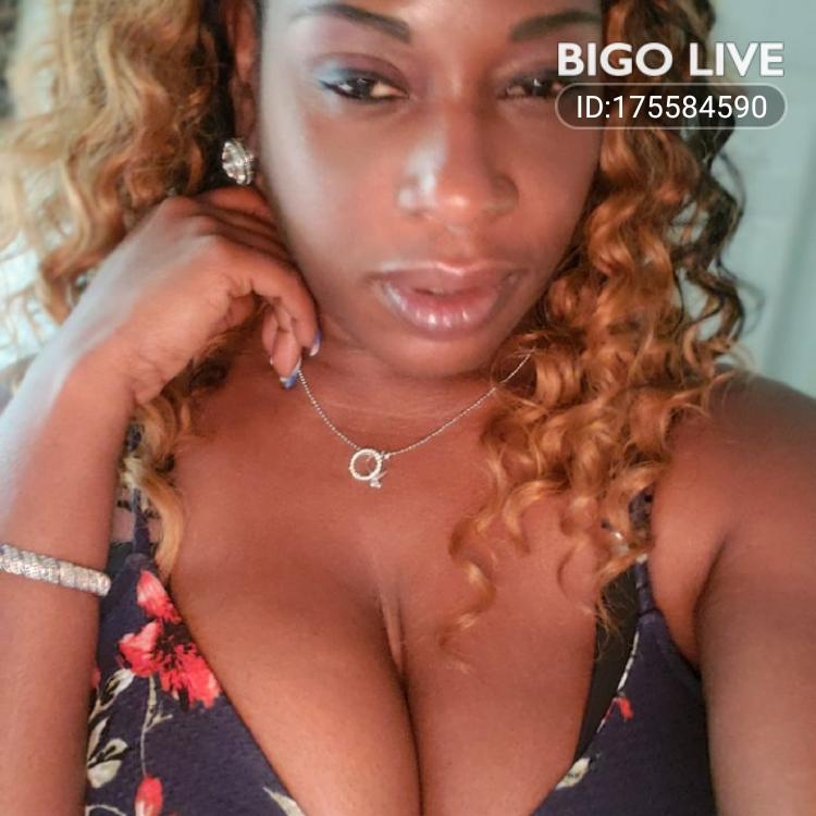 DavePort15's tweet photo. Come and see 💋ELGranny💋's LIVE in #BIGOLIVE: Quickie😁  
https://t.co/DgGF46tiEt https://t.co/4jts0gUAx4