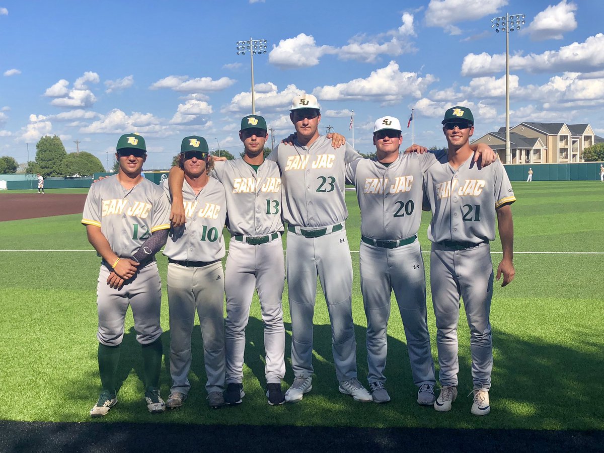 Proud of these guys, excited to watch them compete in the TX/NM All-Star game here at Abilene Christian. @adamjh622 @wilks_way @Mitch_Parker18 @Luke_L23 @EvanHiatt15 @BradenWinget