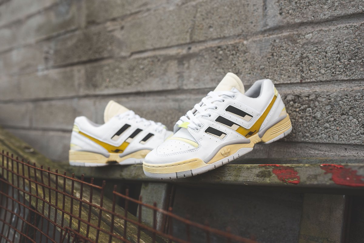 adidas consortium torsion comp x hal