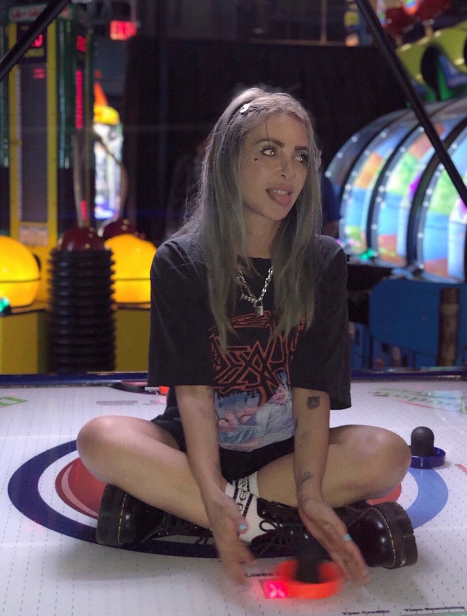 ALISON WONDERLAND tweet media