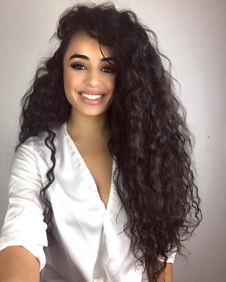rokanlana's soft curls are 😍😍😍