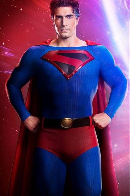 All_Screens's tweet photo. #NoticiaSeriéfila #Bombazo ¡Continúan llegando las primeras imágenes de #CrisisOnInfiniteEarths, el #MegacrossoverDC del #Arrowverso y ya@podemos ver a Brandon Routh caracterizado como el Superman de Kingom Hearts! ¿Qué tal va ese hype, allscreeners? https://t.co/ghJd6Pr3wV