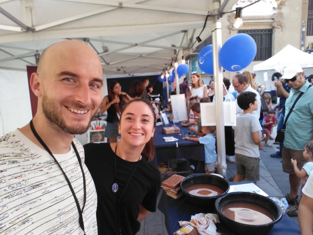 ChroMeITN's tweet photo. Engaging families and specially kids is very fun and important to make our science reach the society out there.  Find easy words and concepts to explain complex research and findings is essential to engage future generations! @SilviaRaineri @jmirobla @MSCActions @ChroMeITN https://t.co/6VsIT6VAaV