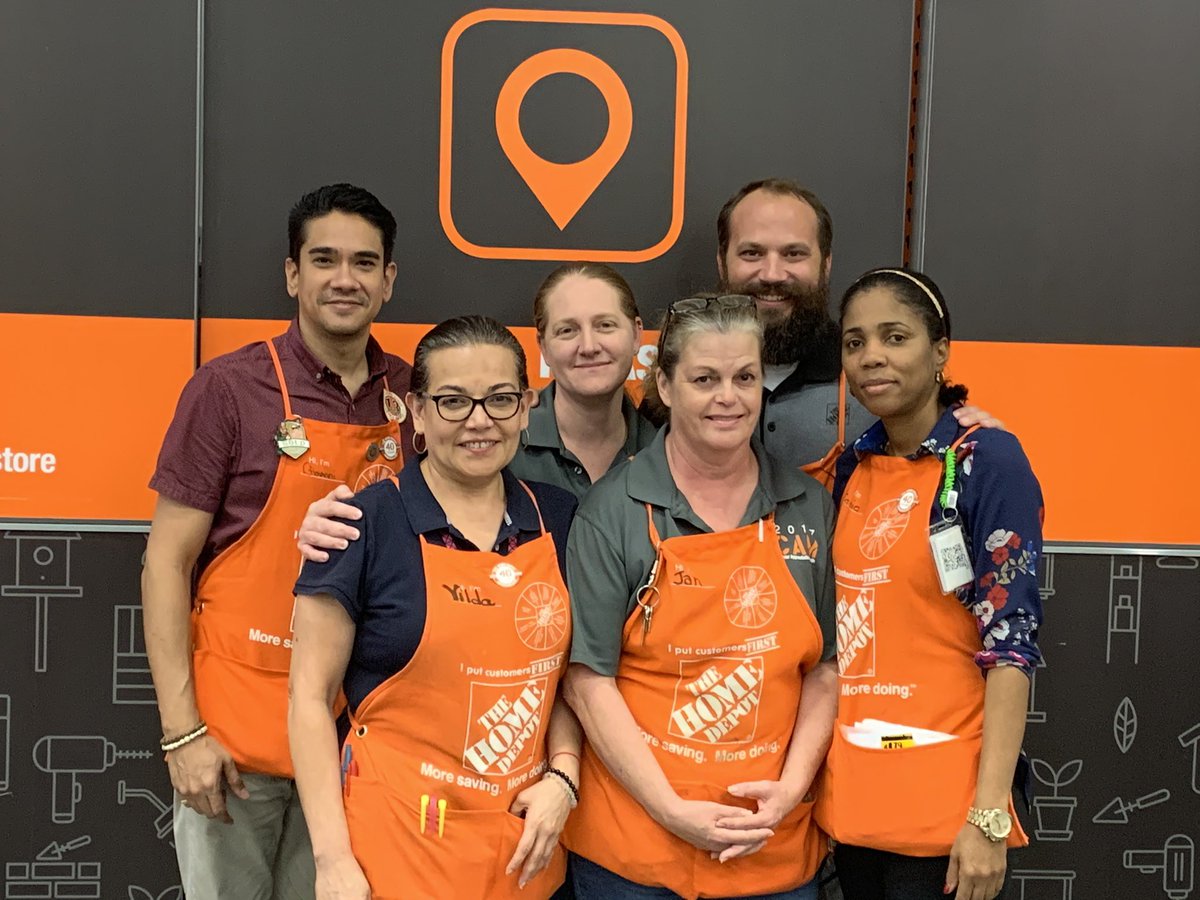ZachMetts's tweet photo. That’s a wrap! Finished up my #4stores4days4states with an awesome group at Store #6326 Great engagement from all that participated! Thank you again for having me! https://t.co/IDc6oe8MsE