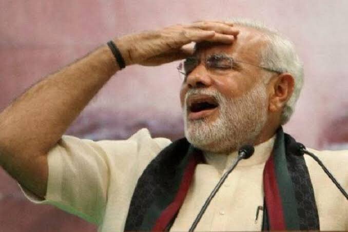 Guardianz1_X's tweet image. *Breaking News* 
Indian PM Modi was just caught on railway track in New York as it was feared he was attempting a divide after the humiliation he faced today but baigharat tatti kernay gaya tha! #UNGA2019 #ModiSweepsUNGA