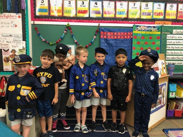 Kindergarten Cougars were community helpers today! #ItsWorthIt <a href="/wcsdistrict/">Worthington Schools</a>