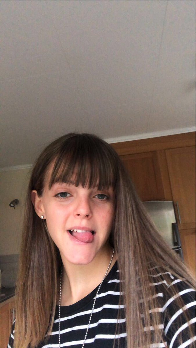 CVSWILDFLOWER's tweet photo. i cut my hair today and also wore my wdw merch &amp; wdw dog tag the whole day🦋<3 #3yearsofwdw https://t.co/gz1n1exgzo