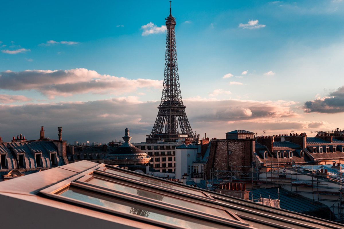 París, la ciudad del amor ♥ 
¿Te gustaría ir? 😁

Genial fotografía de nuestro #CanonistaPorSiempre <a href="/quickcell/">Yosep hendri</a>.jpg 😎📸

Encuentra más fotos increíbles en nuestro instagram:
instagram.com/canonperu/