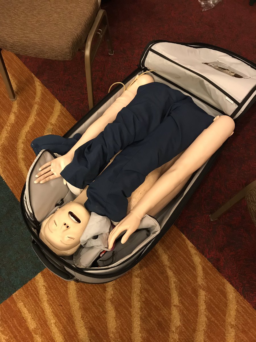 ResuscAcademy's tweet image. #RA Jonathan Larsen &amp;amp; @NickJohnsonMD at @AHAMeetings @AHAPugetSound Western Regional meeting discussing bringing #HPCPR from the streets to the hospital, complete with a demo featuring @KingCoMedicOne.