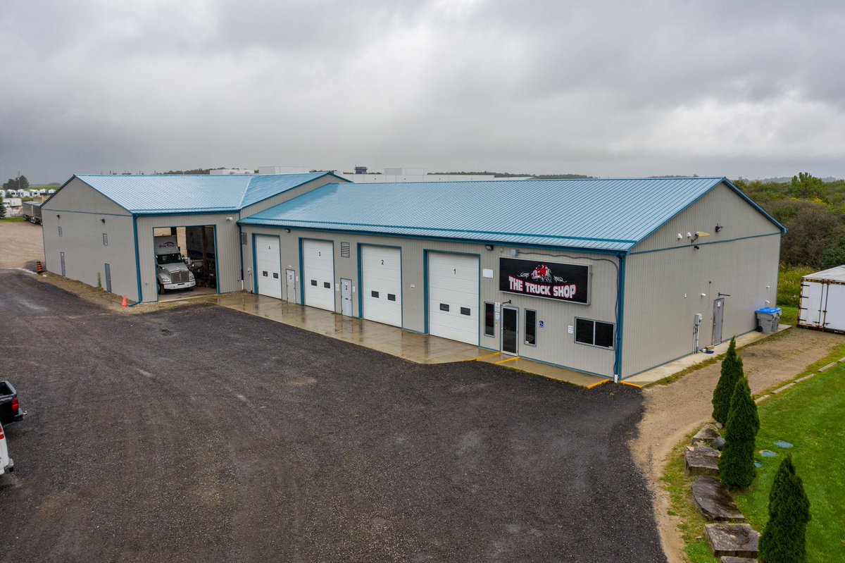TTSStrathroy's tweet photo. It’s been a big week at The Truck Shop Strathroy! We launched our social media and have been preparing to compete in the corporate games at the Rostig Haus Oktoberfest in Strathroy tomorrow. Support #local! https://t.co/TUEHIw2bne