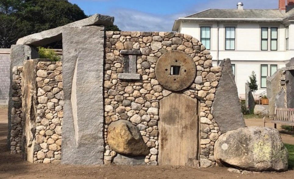 Want to learn how to mix, carve and color these kinds of features and textures with concrete carving mixes? How about learning it from two of the best in decorative concrete trade! To learn more, visit hubs.ly/H0k-Jzd0. Can't wait to see you in Arlington, Texas (Oct 28-31)